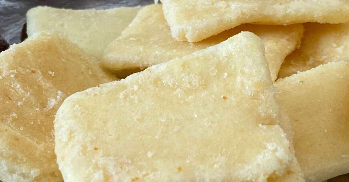 Mochikichi's 'Cheese Chips' are cheesier than I imagined! I found a new ...