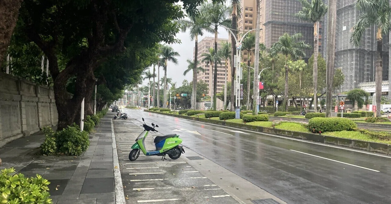 Taipei Before the Typhoon, Running Through a Rainy Morning: A 7km ...