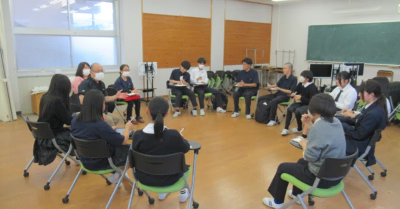 【新宮高校】くまのなる診療所の方に座談会を行っていただきました
