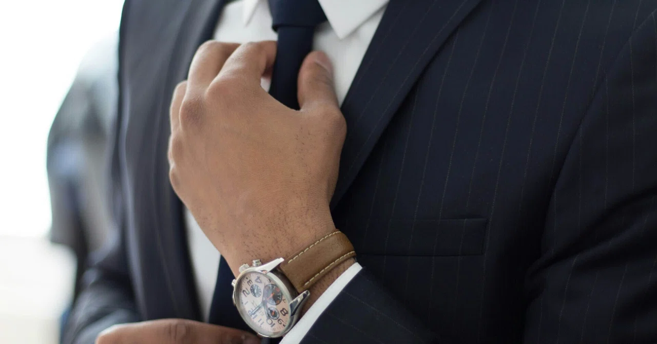 Where should men in their 40s buy dress shirts? How to choose one that ...