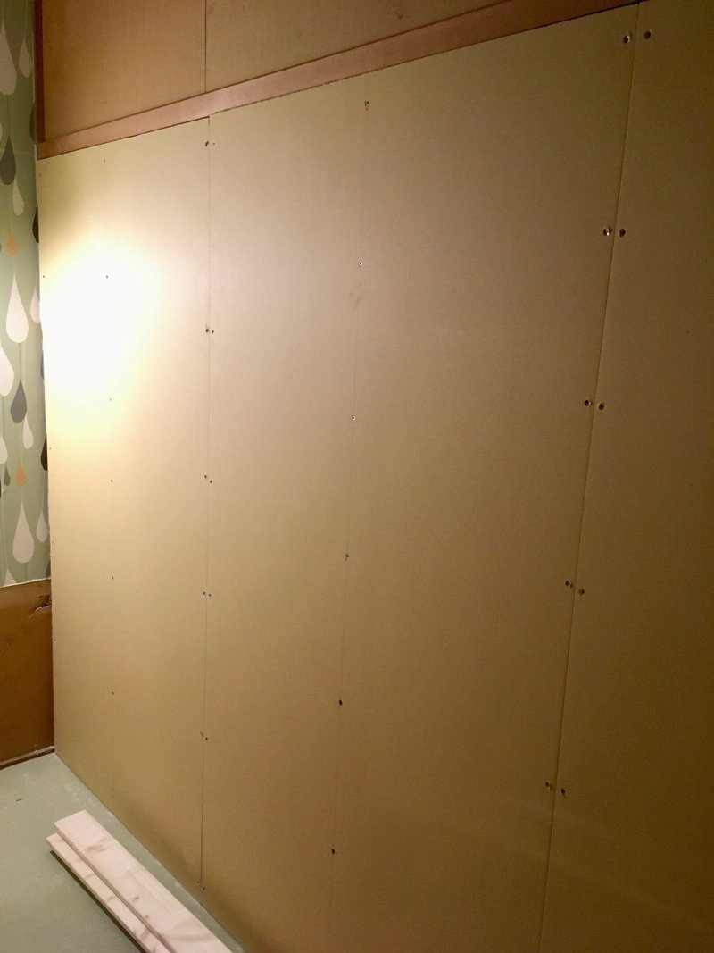 トイレ壁作業 Penguinhouse Kembuchi Note トイレ壁作業 Penguinhouse Kembuchi Note