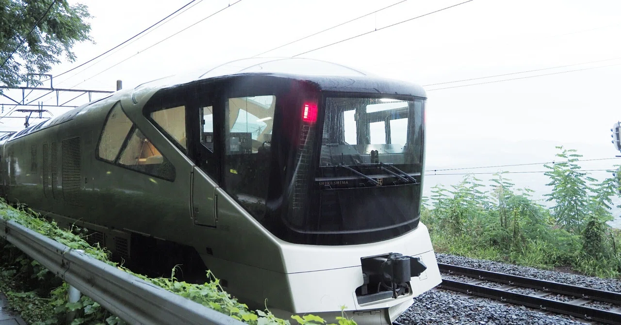 To Shiki-Shima for the Third Time. A Two-Day Journey Through Summer ...