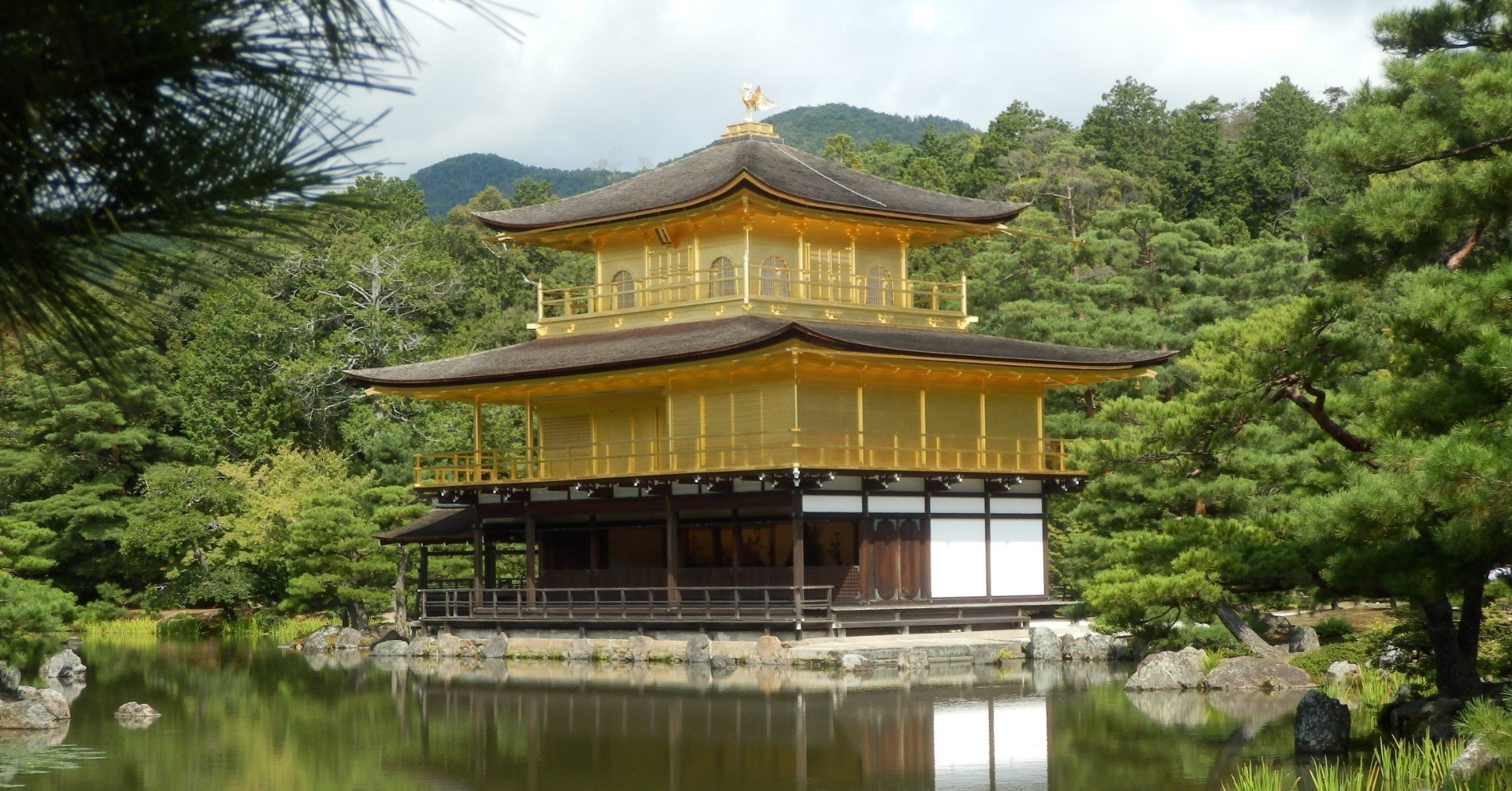 自分の信仰心に整理をつけるために。『金閣炎上』水上勉｜夕遊