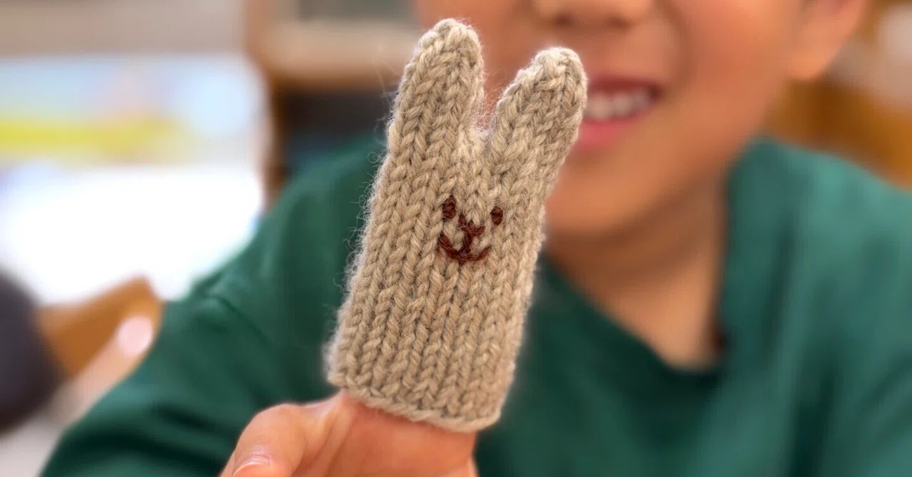 Bread has become a rabbit finger puppet🧶｜さちこ | やさしさの途中