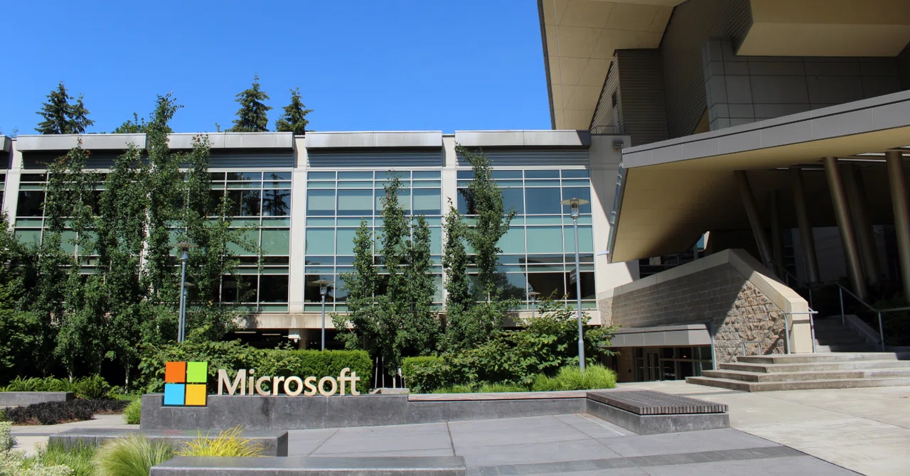 Microsoft, the Master of Windows, and the PC Manufacturers at Its Mercy ...