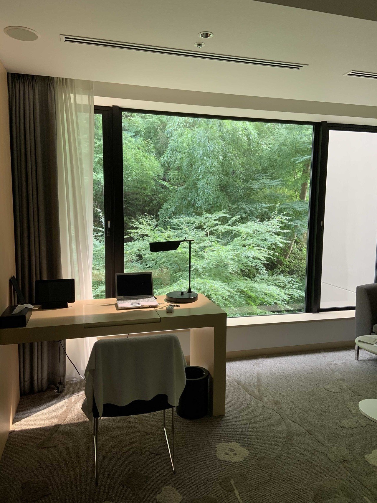 いざ 書こう と構えると 全く考えが浮かばない 何となく どう思われてもいいか くらいで書き殴った方が 後から読み返しても 拡散的思考からちゃんと自分で収束させているじゃないか 恐らく緊張感 やプレッシャ Makko73 Jpn Note