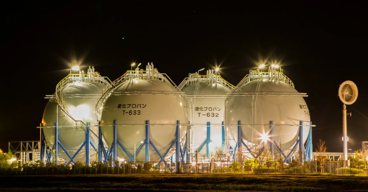 [Factory Night Photography] Why do I intentionally shoot underexposed ...