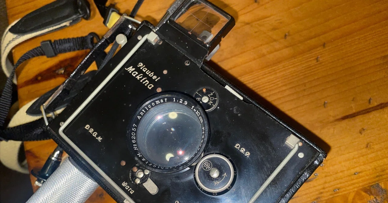 I tried taking photos with a very old camera: Plaubel Makina｜佐々木陵史郎