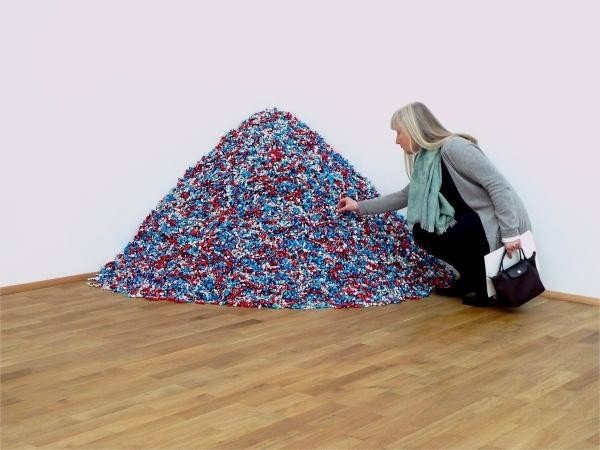 フェリックス・ゴンザレス＝トレスのミニマルアートは実体験だ