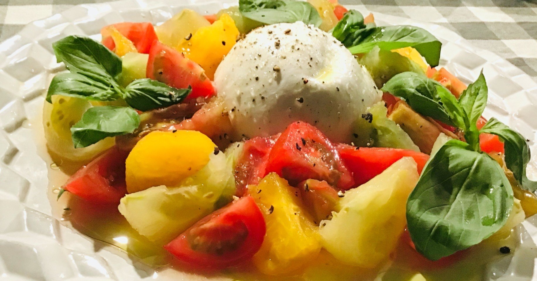 ひとめぼれの絶景 プローチダ島を想う とろとろブラータのカプレーゼ ユイじょり Note ひとめぼれの絶景 プローチダ島を想う とろとろブラータのカプレーゼ ユイじょり Note