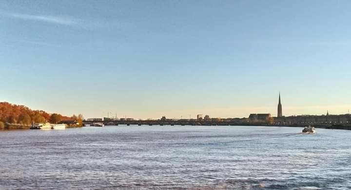 ガロンヌ川の夕暮れ ゆーすけ Note