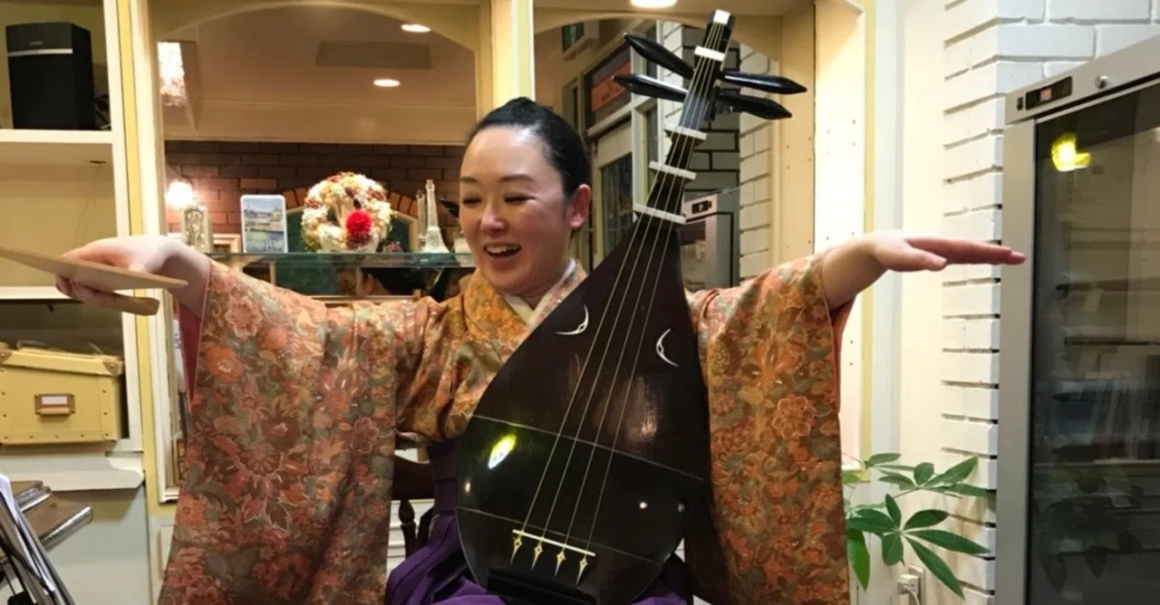 Nice to meet you. I play the biwa.｜荻山泊水（おぎやま・はくすい）