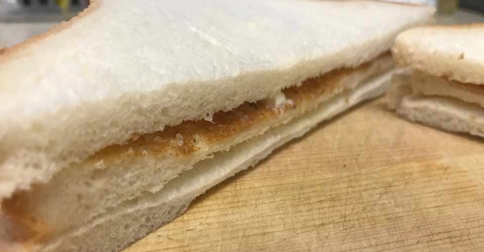 イギリス人の知恵と狂気 トースト サンドイッチを作って食べる おいしいエッセイ 三戸満平 Note