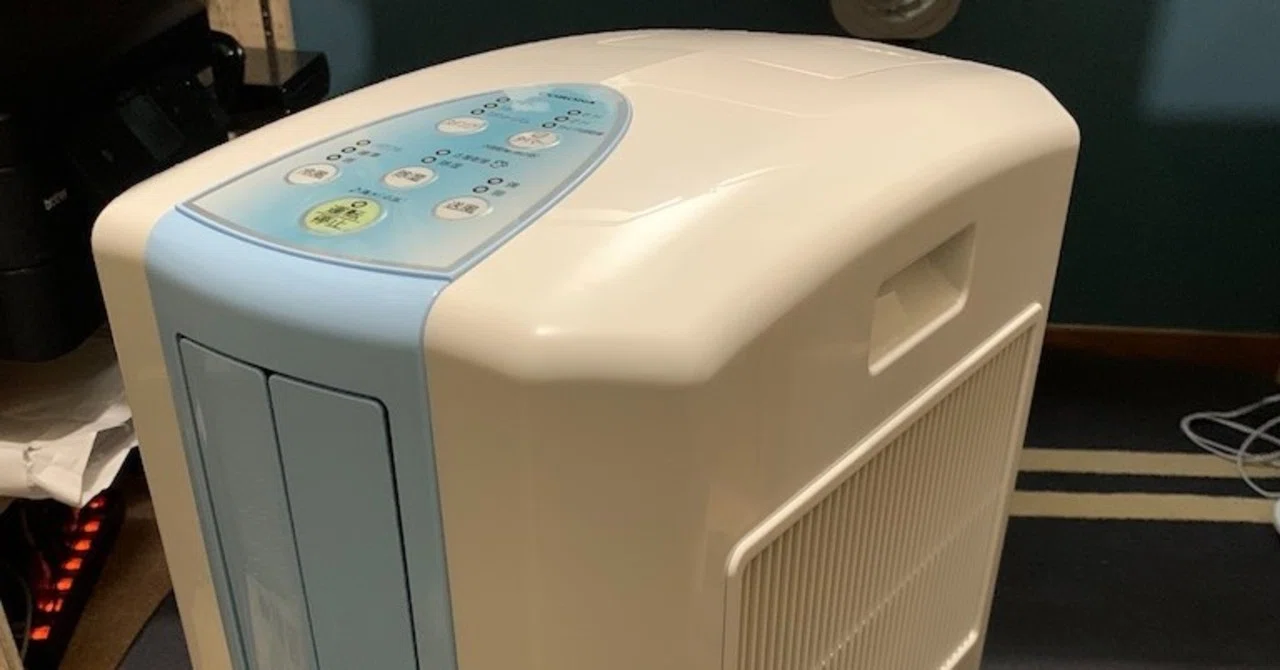 DIY】賃貸で空調無しの書斎にスポットクーラーを設置した｜濱崎賢二