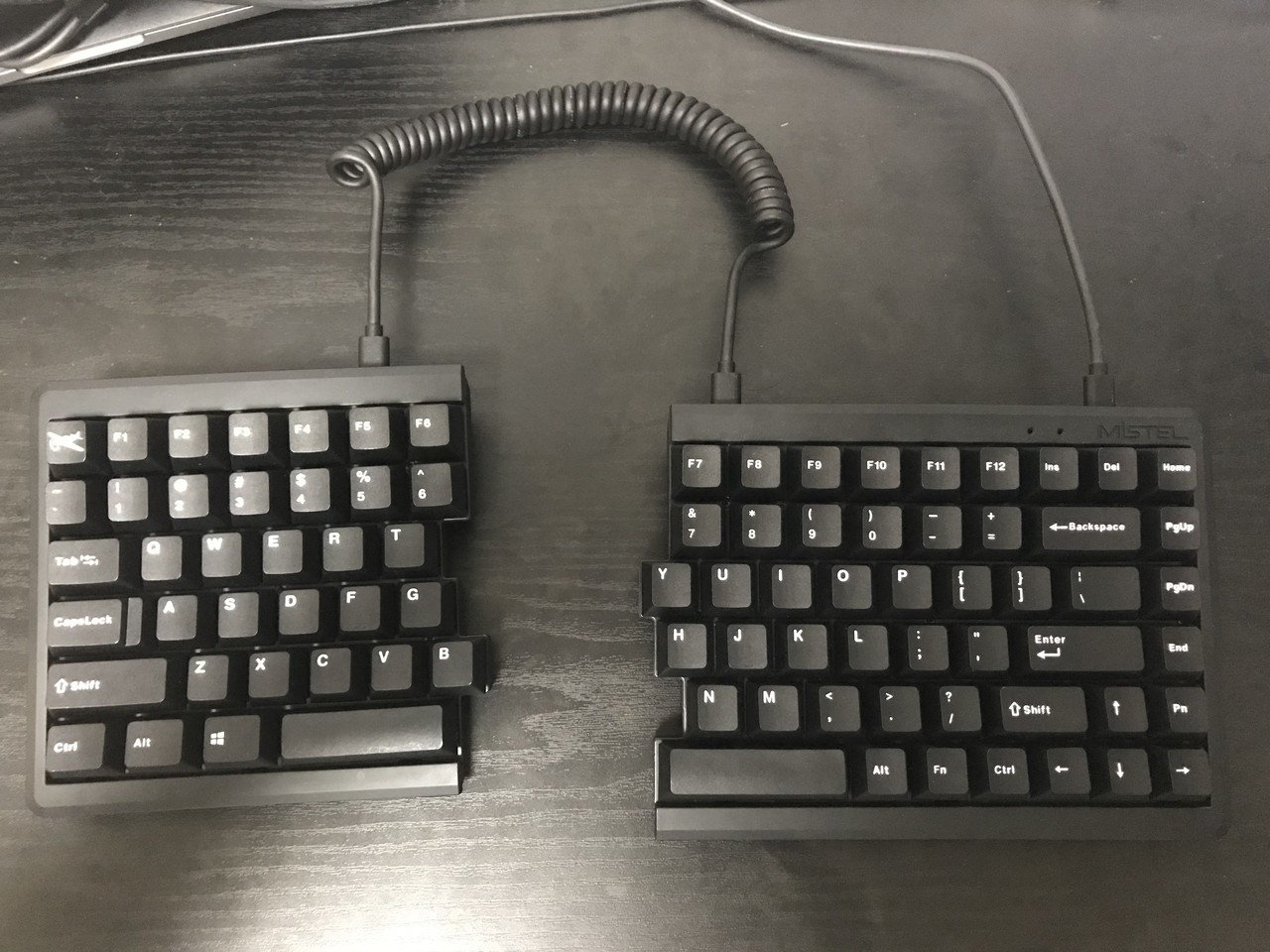 分割キーボード Kinesis Freestyle Pro 最 安 価格