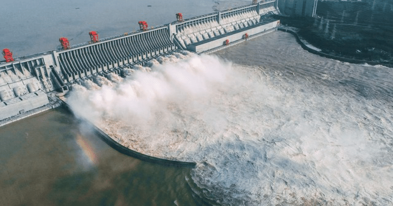 ちょっと変に見えます。
●中国・長江の三峡ダムで放流実施