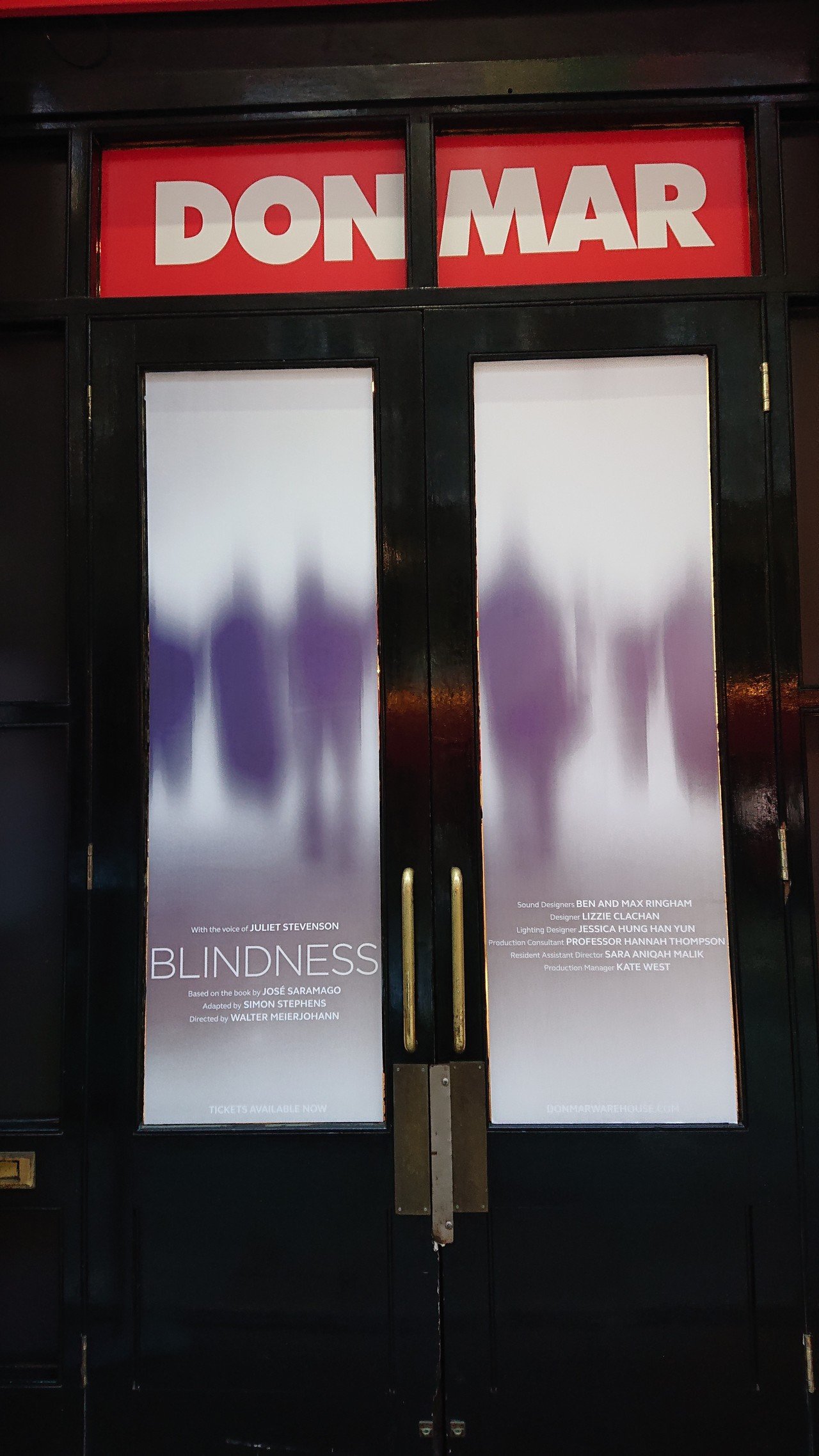 静まり返ったウェストエンドでdonmar Warehouse Blindness を 観た かの Note 静まり返ったウェストエンドでdonmar Warehouse Blindness を 観た かの Note