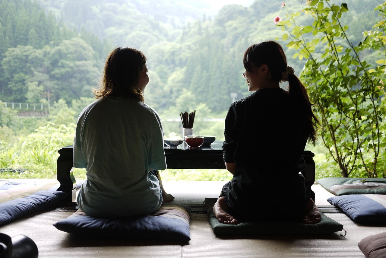 愛しき田舎の景色をあなたに贈る 縁側で朝食を たつみかずき 言葉と写真 時々旅 古旅館のシェアハウスと古物商 Note