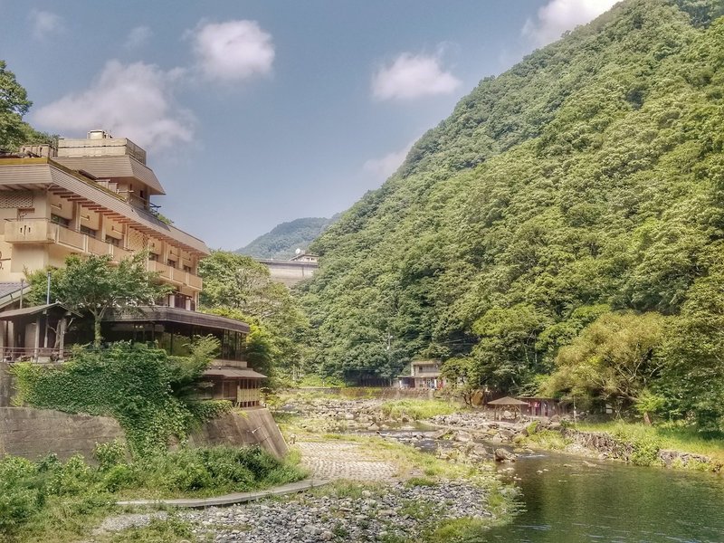 Zoom演劇用背景 湯原ダム 湯原温泉 Y S Factory Note Zoom演劇用背景 湯原ダム 湯原温泉 Y S Factory Note