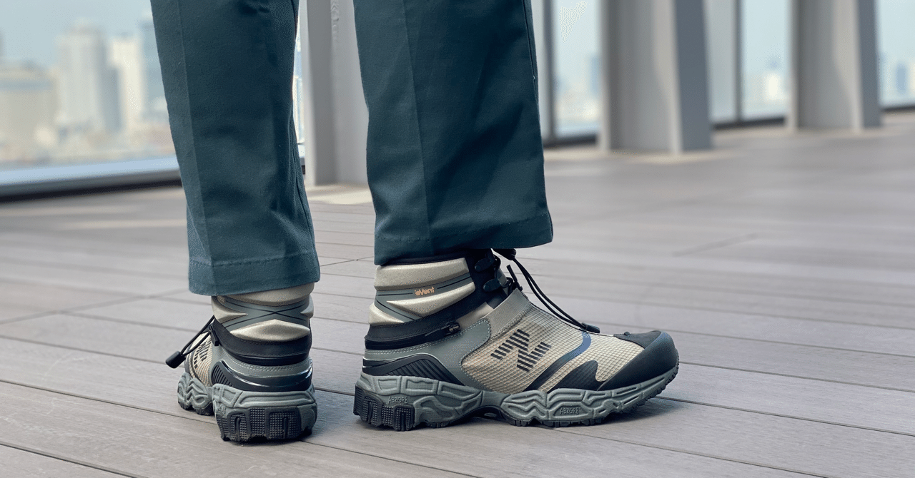 Snow Peak × TOKYO DESIGN STUDIO New Balance、3 段階に変形する、TDS