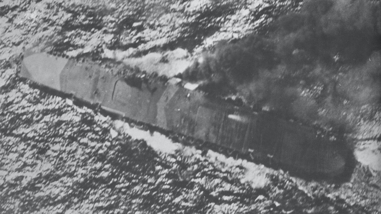 逃げる写真｜ミカンセーキ／(hn-nh)