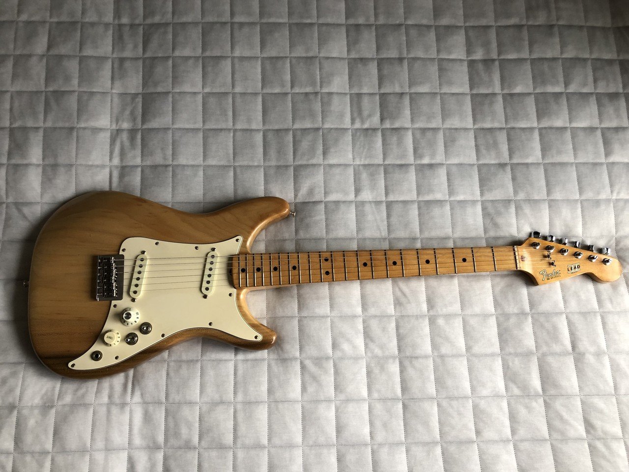 Fender LEAD2のJeff Beck Franken Stratocaster化 #コスプレ｜田村六蔵