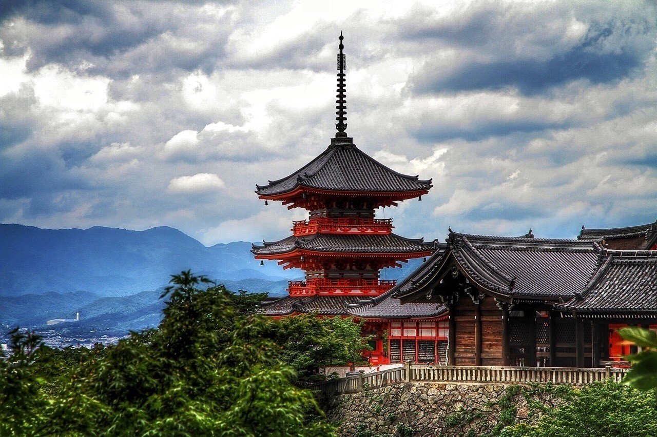 京都 清水寺三重塔 荒川和久 結婚滅亡 著者 Note