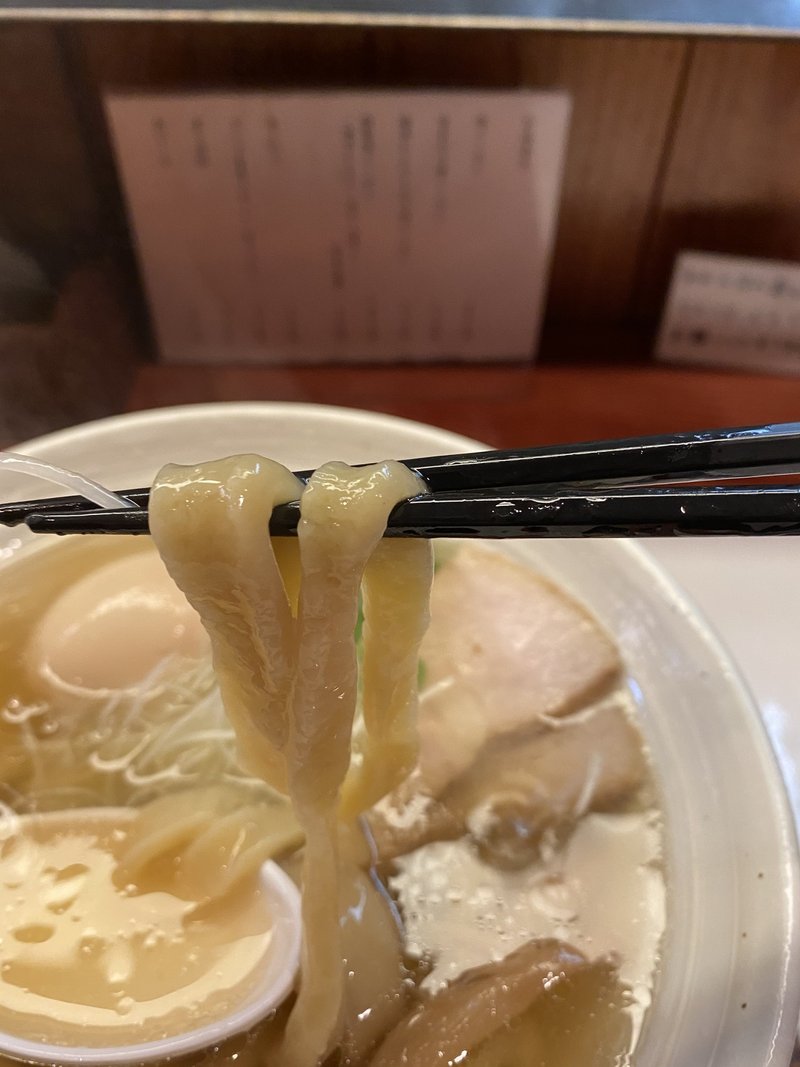 下北沢_麺と未来_味玉入り塩ラーメン2