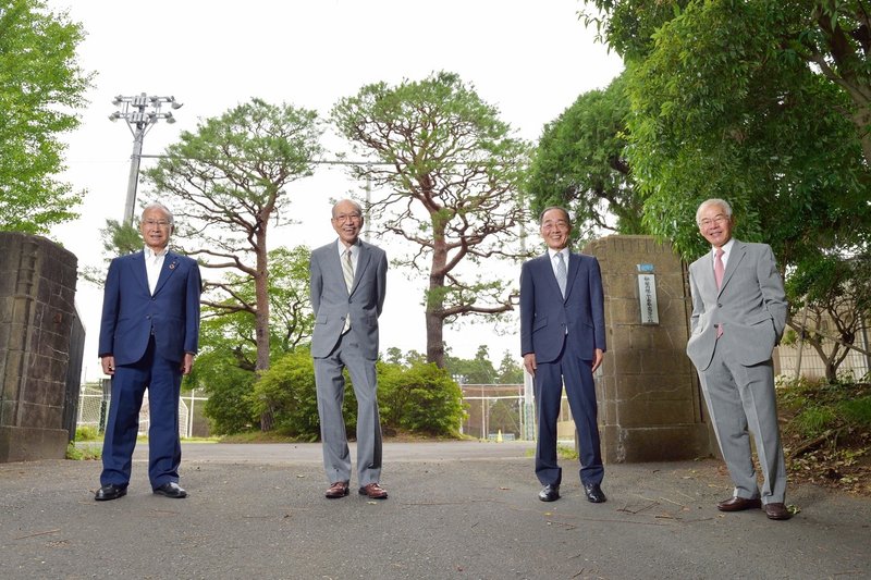 同級生交歓 神奈川県立小田原高校 昭和39年卒 文藝春秋digital 同級生交歓 神奈川県立小田原高校 昭和39年卒 文藝春秋digital
