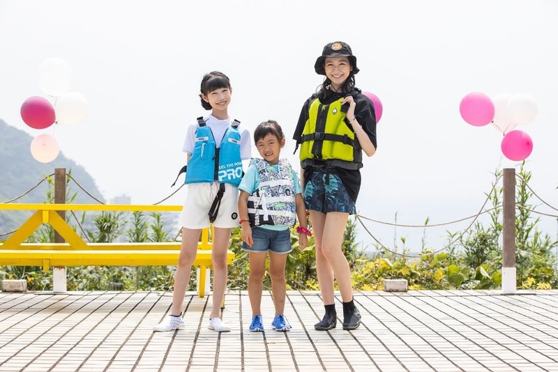 ライフジャケットのイメージが変わる 豪華ゲストによる 海のファッションコーデコレクション 海の事故ゼロの未来をつくるノート