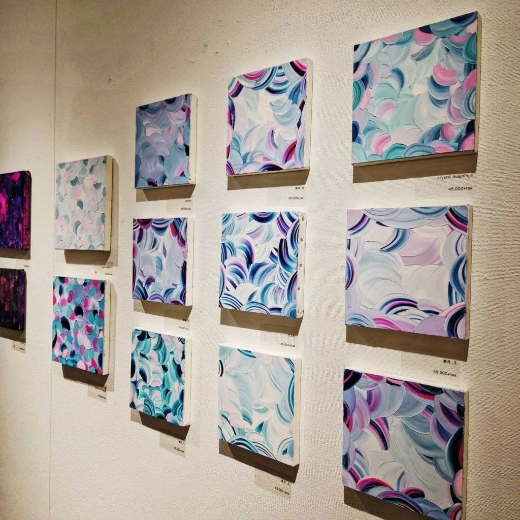 2色の混色のみで展開される世界 日本の絵画とSNSの在り方 : 画家 岡村