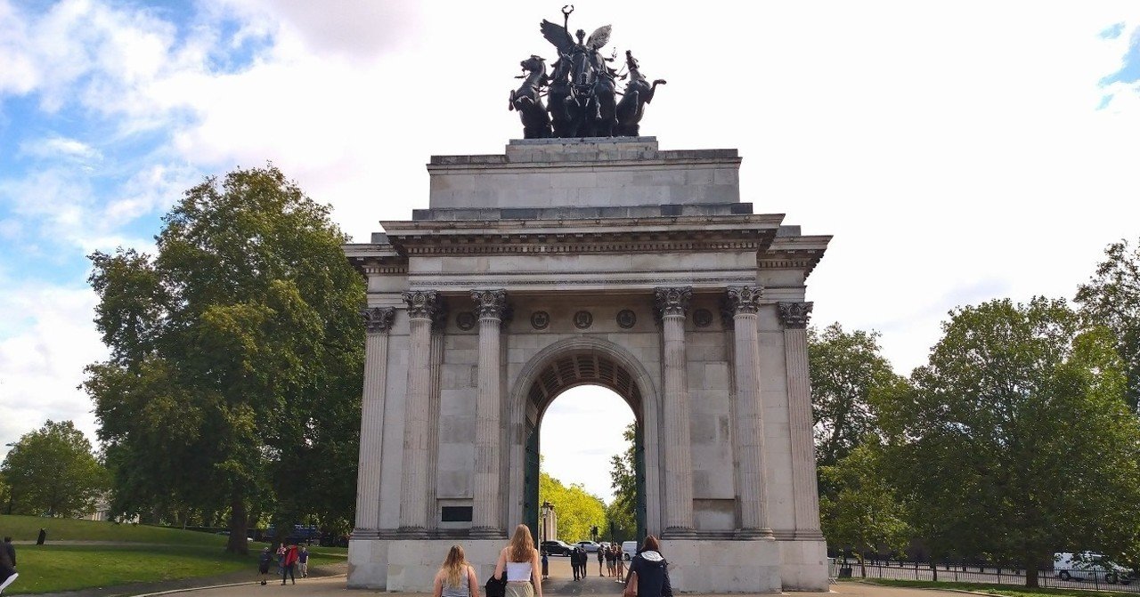 ナポレオン軍を破ったお手柄は誰のもの ワーテルローの戦いの英雄を讃えるウェリントンアーチ ユリ In London Note