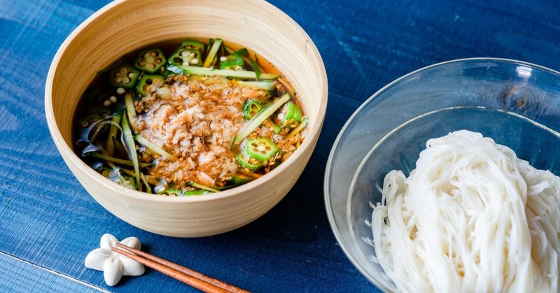 ツナとおくらのねぎラー油素麺 Reizoko Ni Almonde 冷蔵庫にあるもんで Note