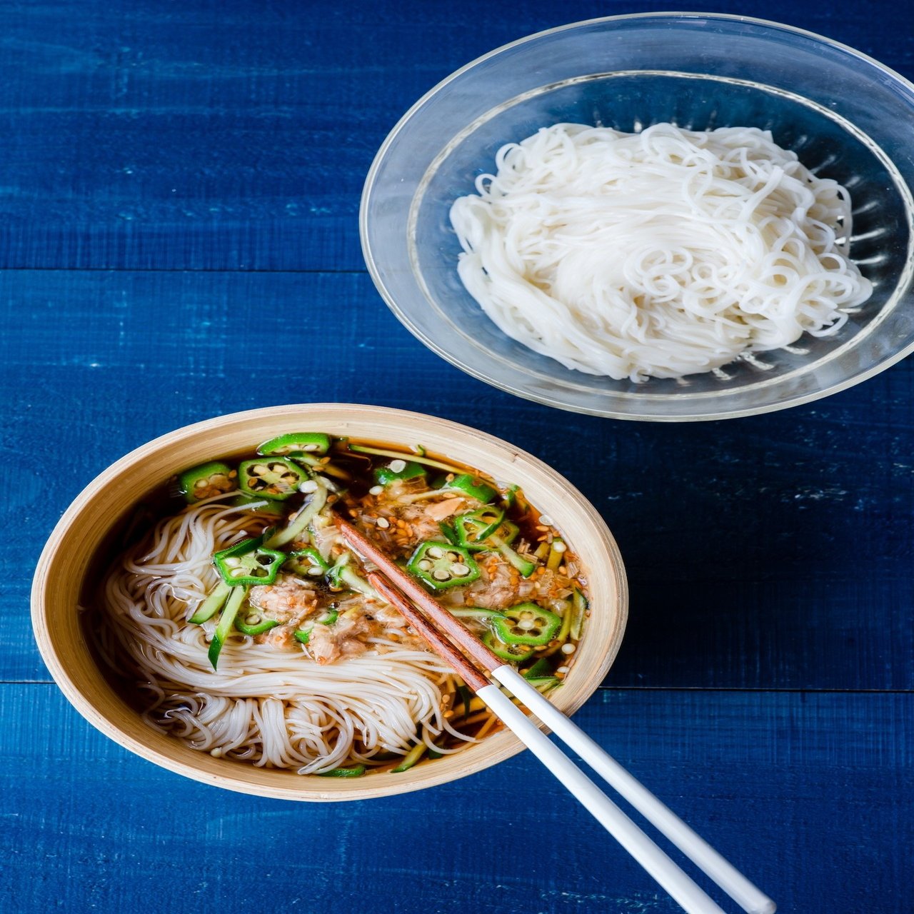 ツナとおくらのねぎラー油素麺 Reizoko Ni Almonde 冷蔵庫にあるもんで Note