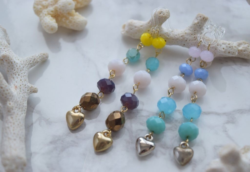 初めてでも簡単！【つなげる】だけでできるハンドメイドアクセサリー｜かな