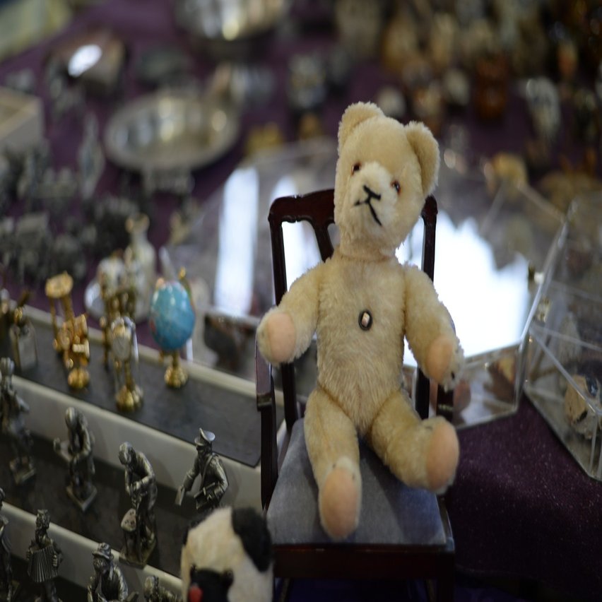 ライプツィヒ（ドイツ）の蚤の市 〜写真と振り返る旅〜｜りひと