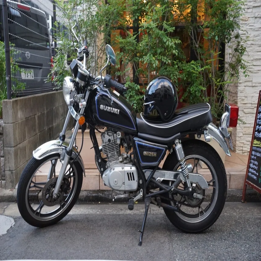 原付二種で乗れるスズキ・GN125Hのいいところ｜アンディー