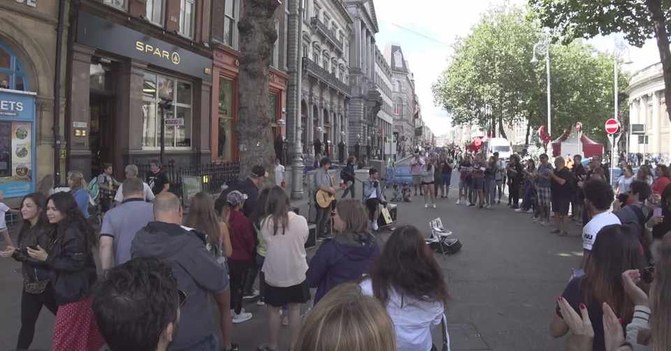 歩いているだけで楽しい ダブリンのストリート パフォーマーたち コウ Note