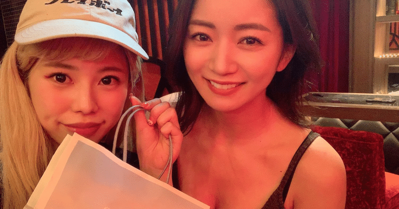 階戸瑠李さん 金髪りさ Note
