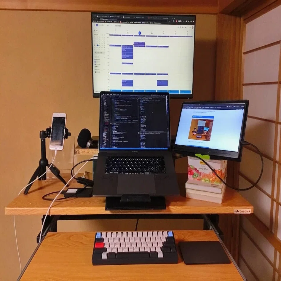 自宅の作業環境とおすすめガジェットやデスクを紹介します とても快適 Shogo しょーごログ運営 Note