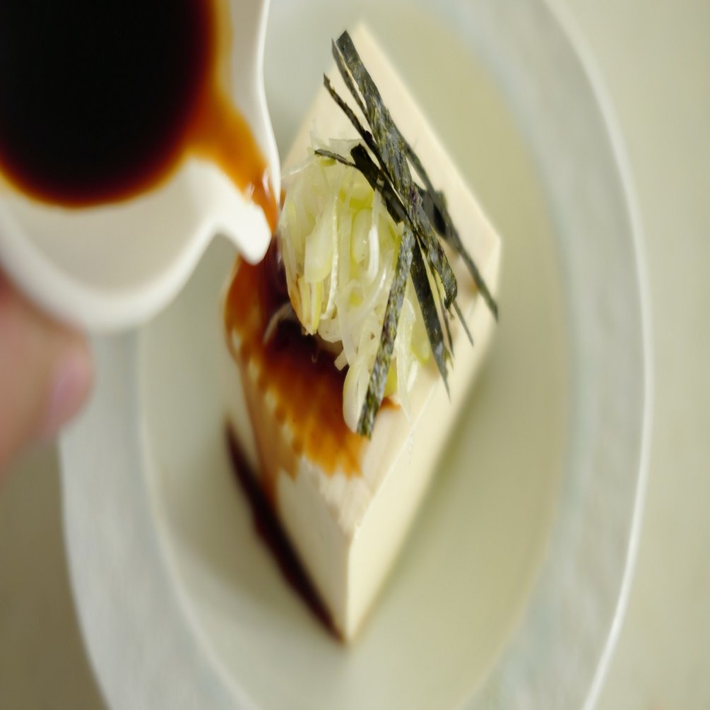 冷奴の基本 豆腐は食べる 30分前に準備する 樋口直哉 Travelingfoodlab Note