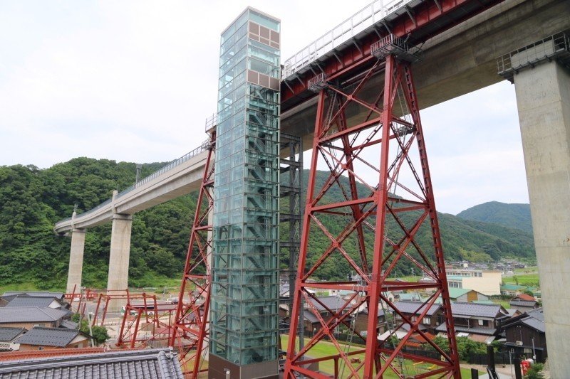 余部鉄橋　歴史の一片　最終値下げ‼️ Amazon.co.jp: 限定品『余部鉄橋』歴史の一片 あまるべ