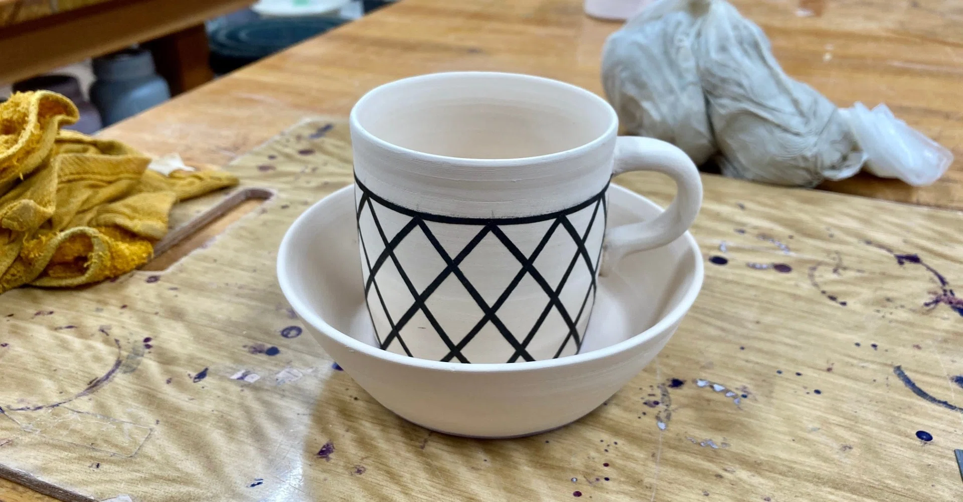 NAO パーフェクトディ　陶器製 No. 11 Making a Cup & Saucer for Mom｜Nao🍎＠陶芸主婦