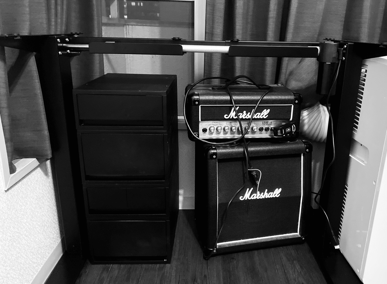 FLEXISPOT EN1Bの電動昇降デスクで予防する｜Appleとカメラが大好き