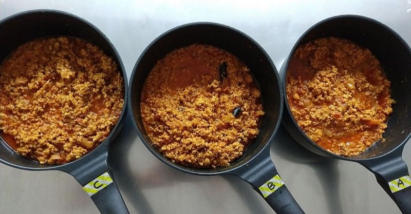 カレーの実験 001 鶏キーマにおけるホールスパイスの違いが与える影響について カレーの学校 カレーの実験 001 鶏キーマにおけるホールスパイスの違いが与える影響について カレーの学校