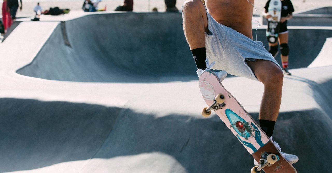 使用済みスケボーをアップサイクル Deckstool Buddy S Note