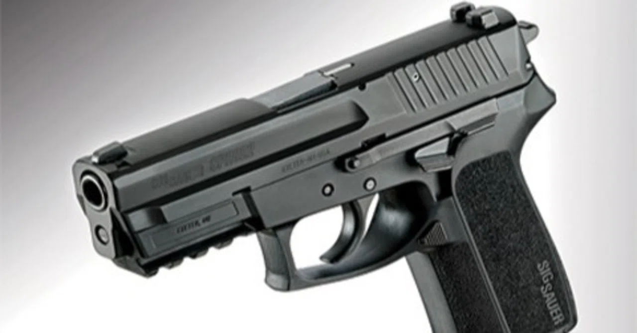 SIG SAUER社初のポリマーフレームモデル 