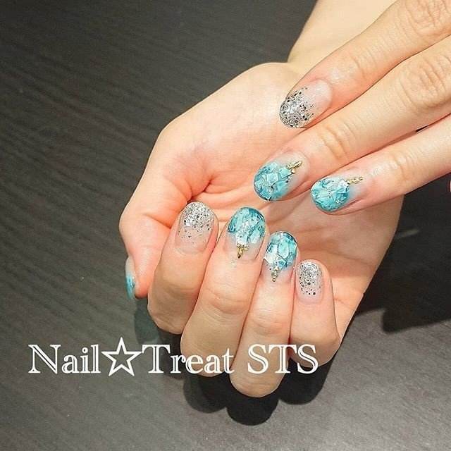 夏人気ネイルデザインのご紹介 第二弾 目指せ美魔女 かずんちゃん Byネイルトリート ルクソー Note