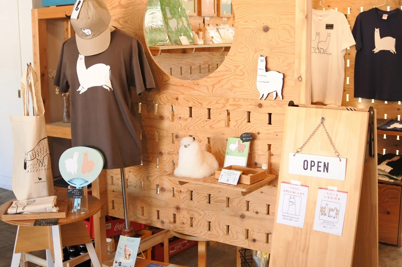 アルパカさんがやってくる｜鉄家具と暮らす