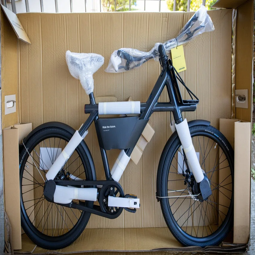 001 40万円超えの電動自転車がもたらす感動の移動体験！ VANMOOFのE 